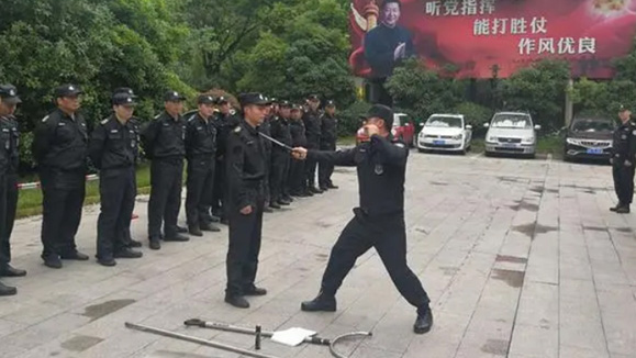 上海安亦保安服务有限公司举办春季保安培训
